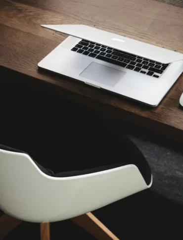 YOU - Gölge Yazarlık