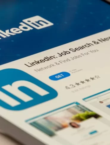 YOU - LinkedIn Yönetimi